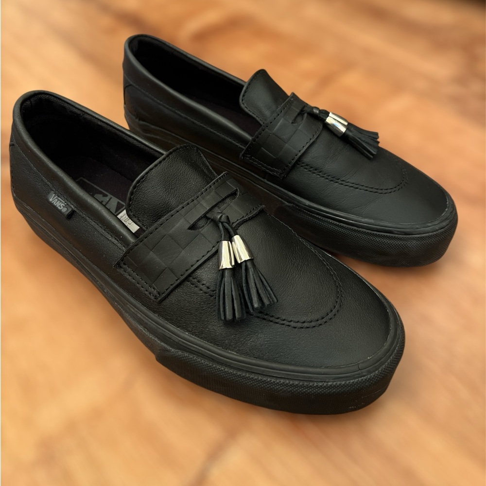 Women’s  casual Vans loafers.